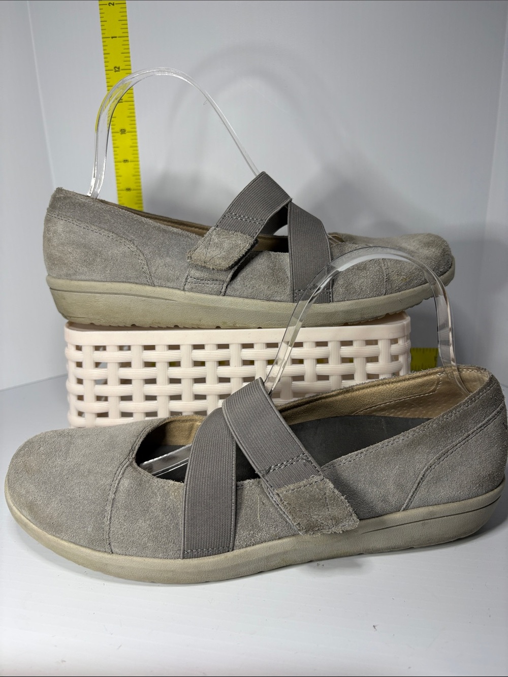 Vionic 9.5 Women's Gray Suede Comfort Mary Jane Shoes. Box 28